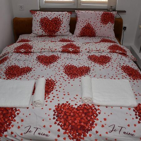 Apartments Mensa Tuzla Ngoại thất bức ảnh