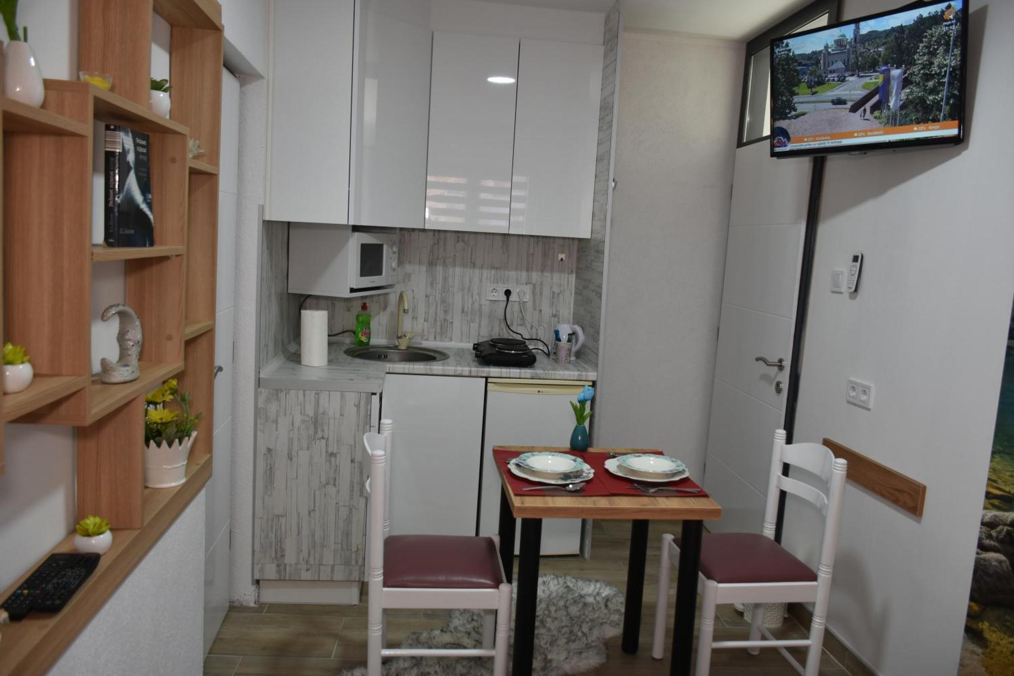 Apartments Mensa Tuzla Ngoại thất bức ảnh