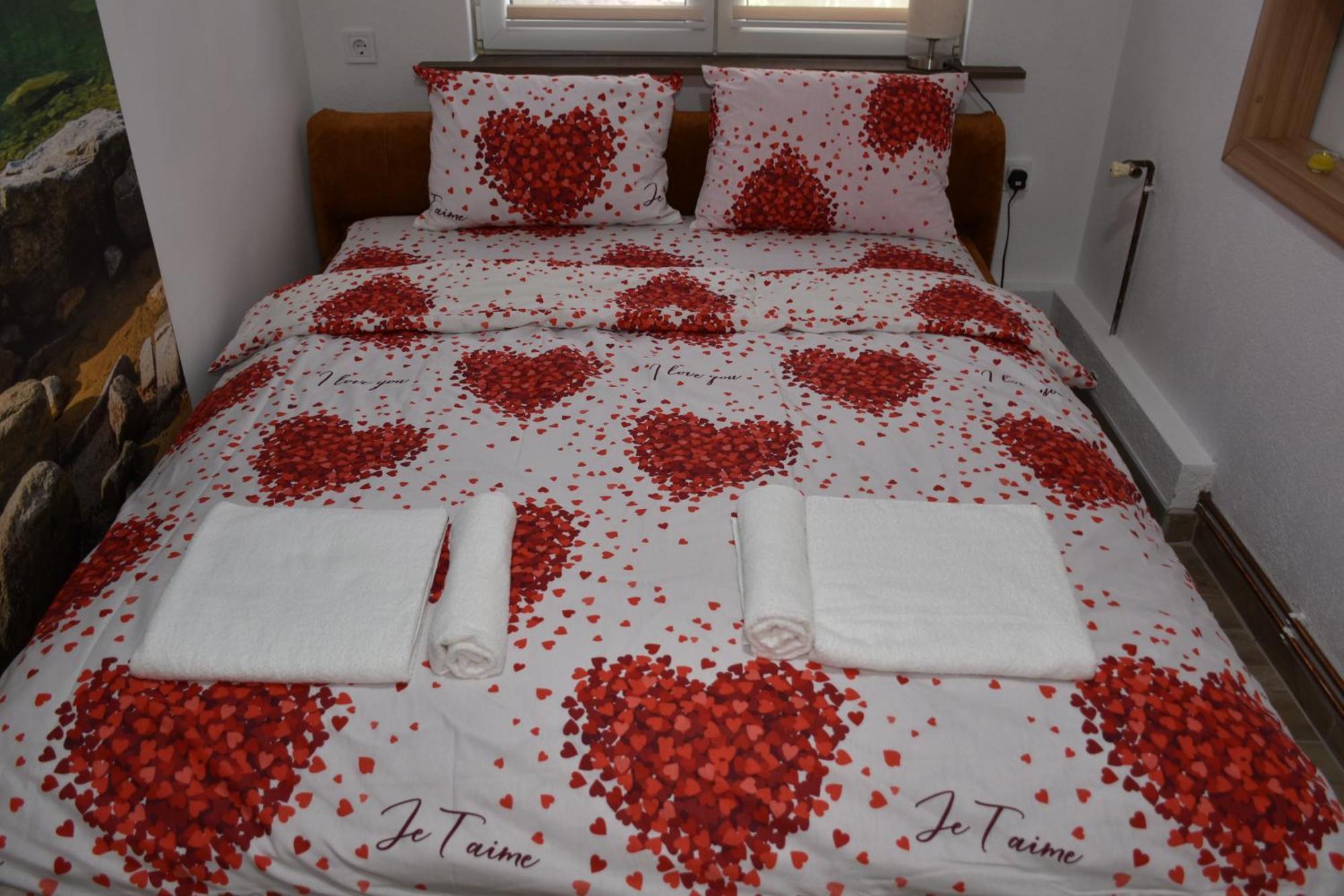 Apartments Mensa Tuzla Ngoại thất bức ảnh