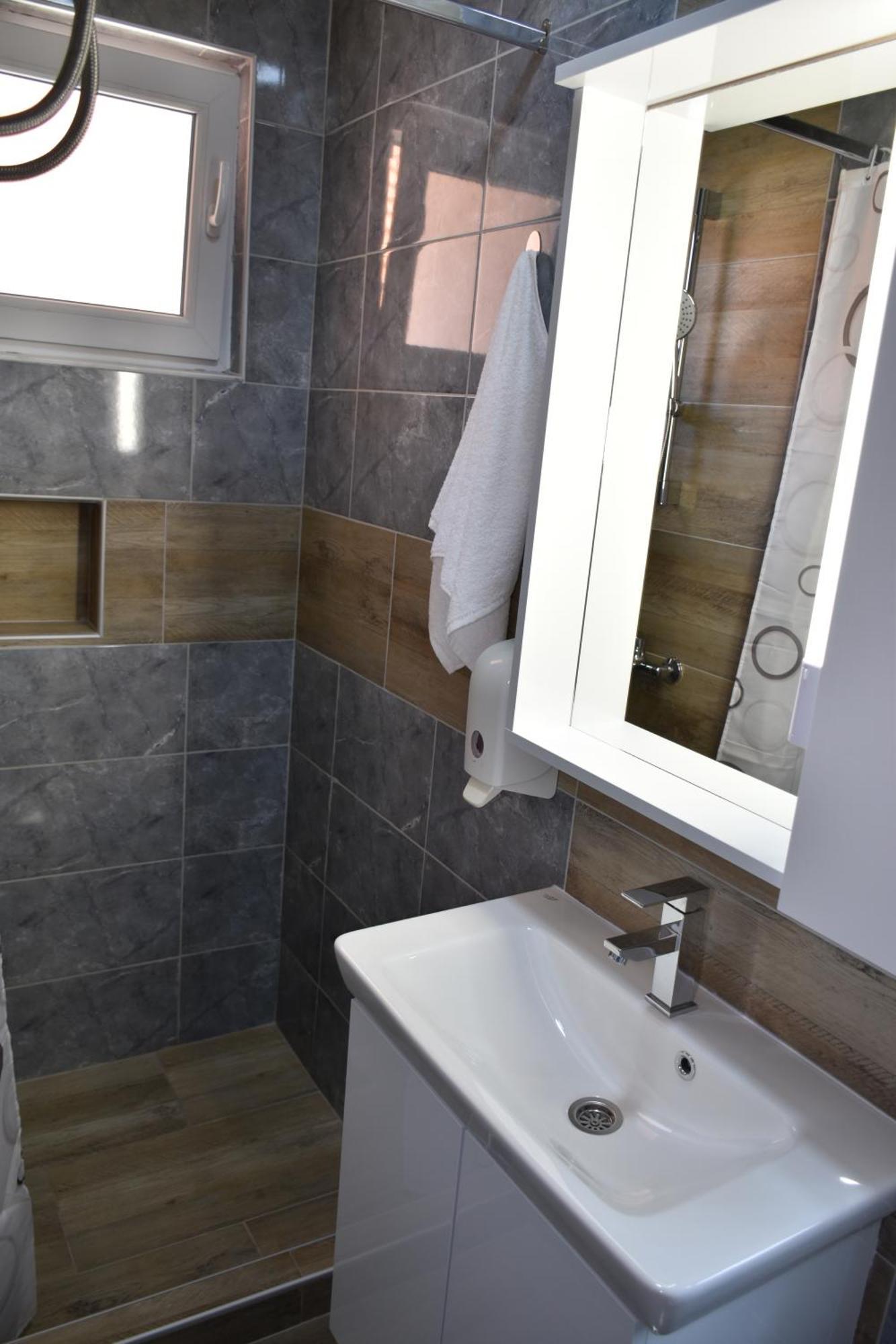 Apartments Mensa Tuzla Ngoại thất bức ảnh