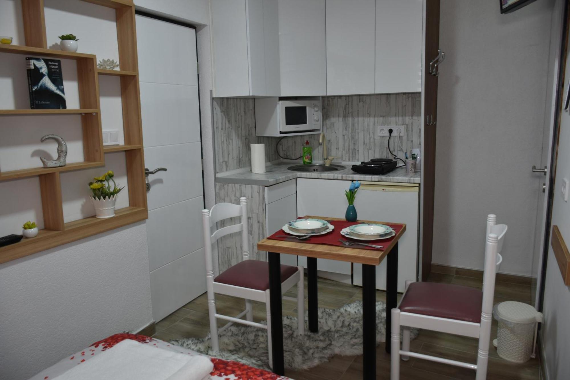 Apartments Mensa Tuzla Ngoại thất bức ảnh