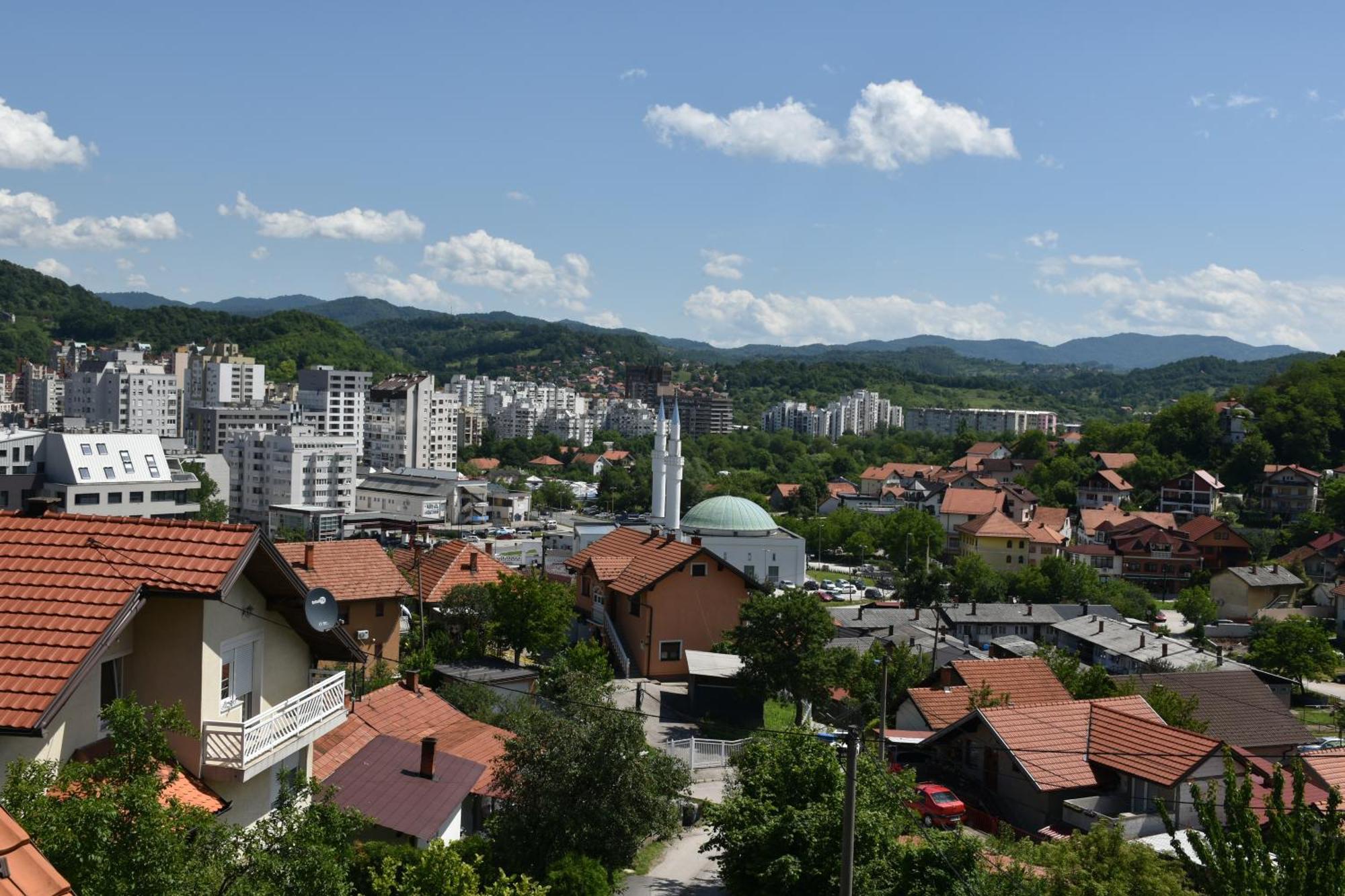 Apartments Mensa Tuzla Ngoại thất bức ảnh