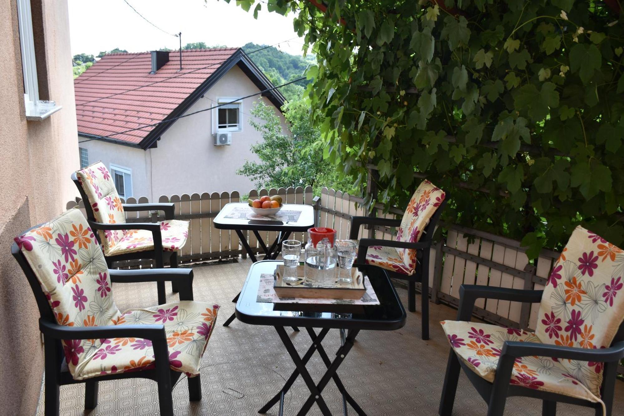 Apartments Mensa Tuzla Ngoại thất bức ảnh